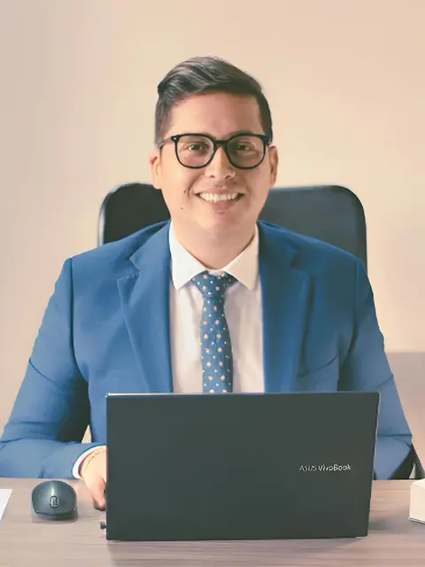 Mauricio Quintero Fernández, abogado especializado en derecho comercial